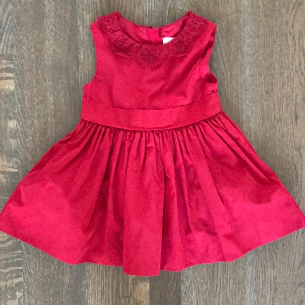 Red holiday dress, size 18M.